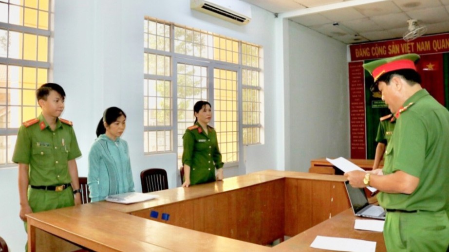 An Giang: Bắt nguyên Trưởng phòng Tài chính - kế toán Trung tâm y tế huyện Châu Phú- Ảnh 1.