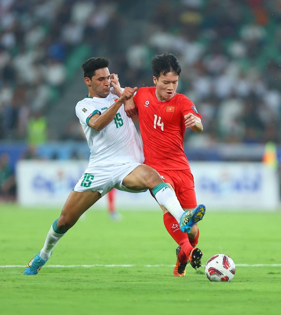 Vòng loại World Cup: Tuấn Hải lập siêu phẩm, tuyển Việt Nam thua đầy tranh cãi trước Iraq- Ảnh 1.