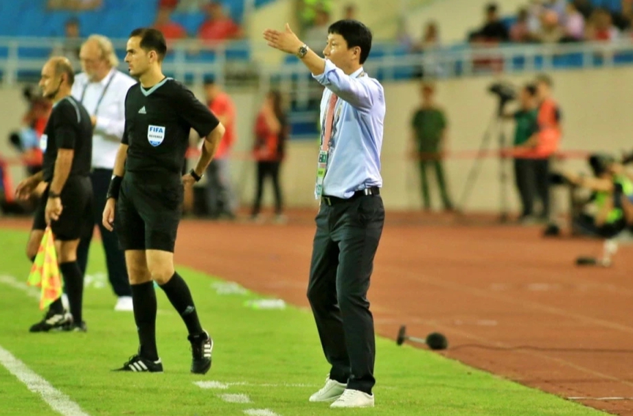 Việt Nam vs Philippines: Chiến thắng cảm xúc trong ngày ra mắt HLV Kim Sang-sik - Ảnh 5. Việt Nam vs Philippines: Chiến thắng cảm xúc trong ngày ra mắt HLV Kim Sang-sik - Ảnh 5.