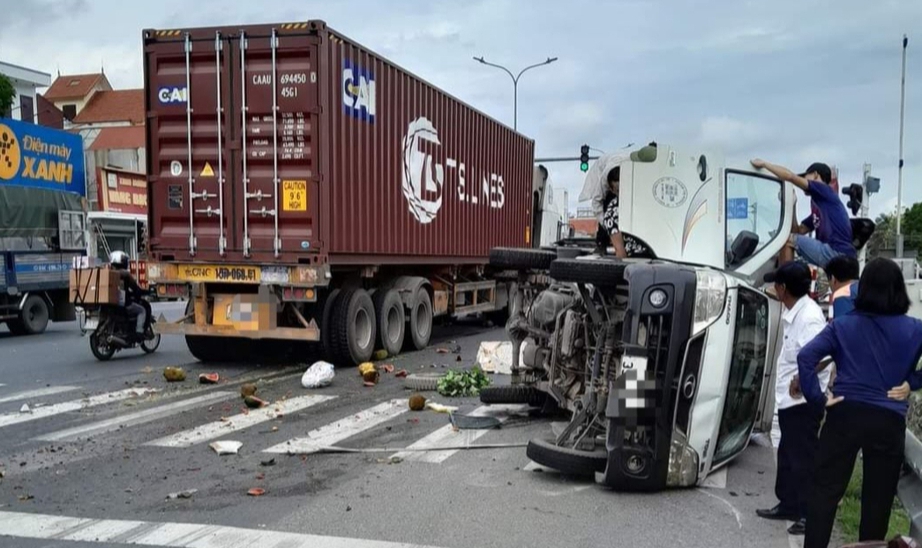 Lái xe dùng ma túy, gây tai nạn liên hoàn bị phạt gần 50 triệu đồng- Ảnh 1.