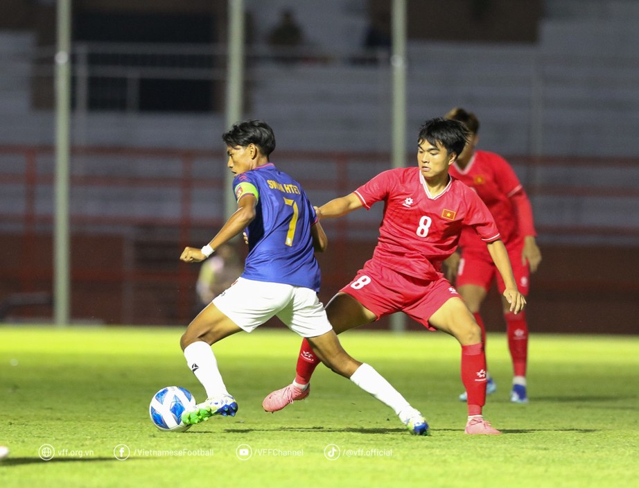 U19 Đông Nam Á 2024: Mất oan bàn thắng, U19 Việt Nam chia điểm tiếc nuối với Myanmar - Ảnh 1.