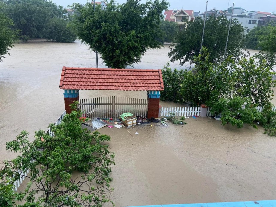 Quảng Ninh: Bất an nhiều điểm dân cư bị ngập lụt, chia cắt giao thông vào mùa mưa lũ- Ảnh 1.