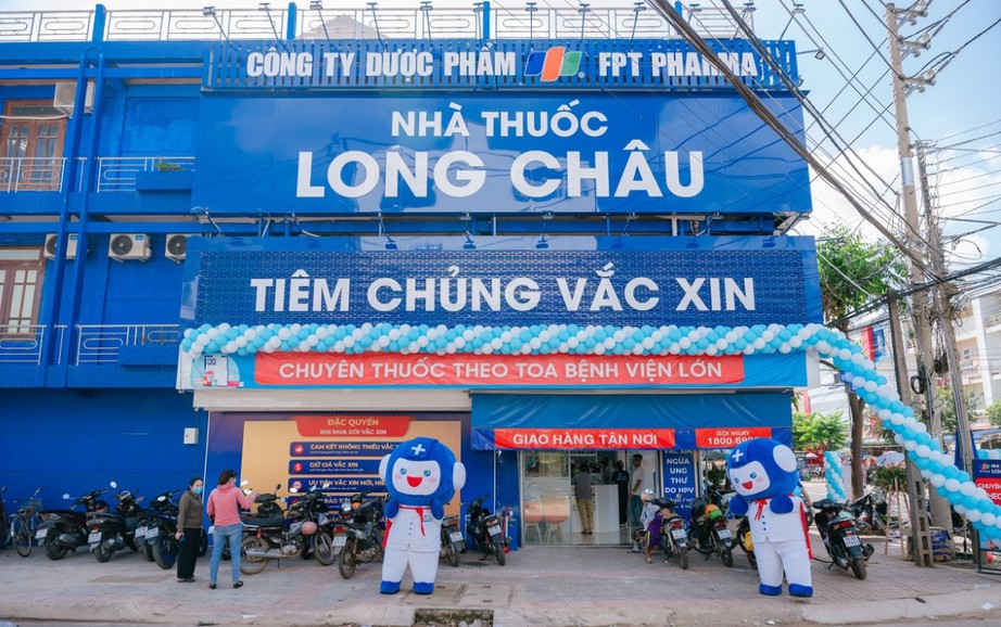 Vi phạm tại trung tâm tiêm chủng vaccine Long Châu, chuyên gia y tế dự phòng nói gì? - Ảnh 1.