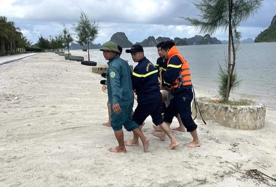 Đi tắm biển cùng dì ruột, bé trai 12 tuổi đuối nước tử vong- Ảnh 1.