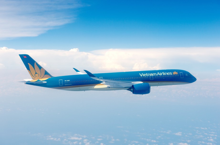 6 tháng, Vietnam Airlines công bố lãi hơn 5.600 tỷ đồng- Ảnh 1.