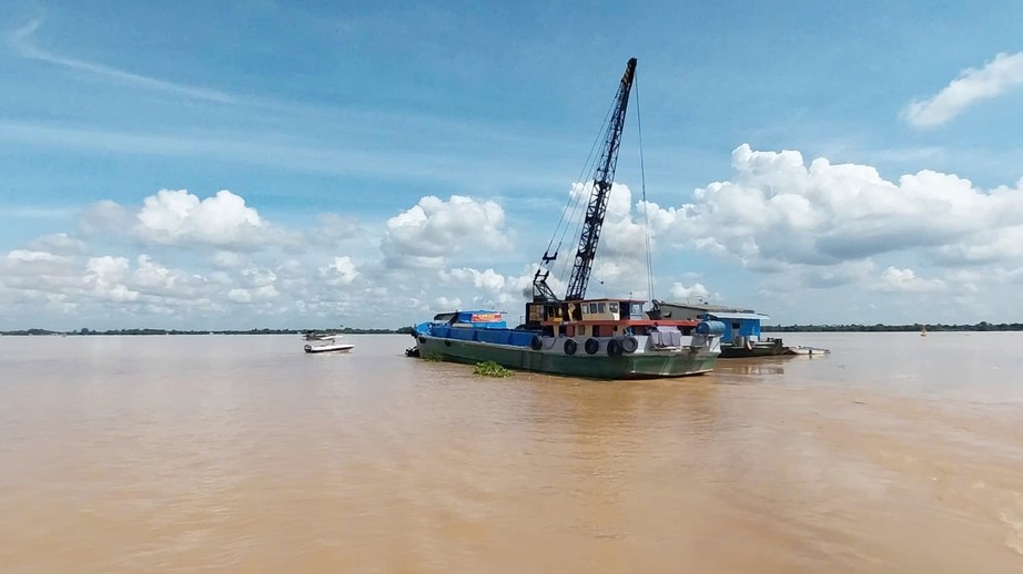 Bắt đầu khai thác mỏ cát thứ 3 phục vụ cao tốc Cao Lãnh - An Hữu- Ảnh 2.