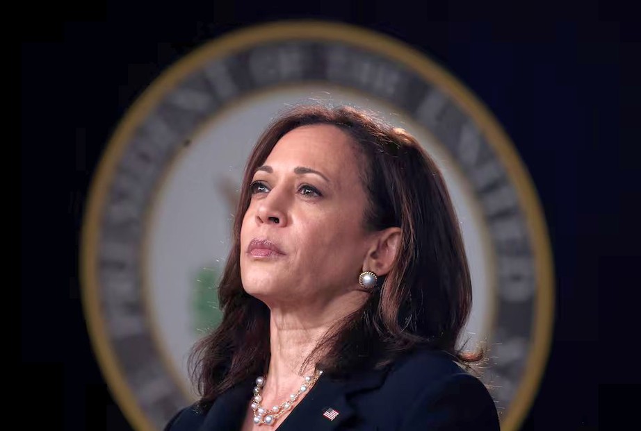 Bà Kamala Harris trực tiếp phỏng vấn, chọn cấp phó cùng tranh cử- Ảnh 1.