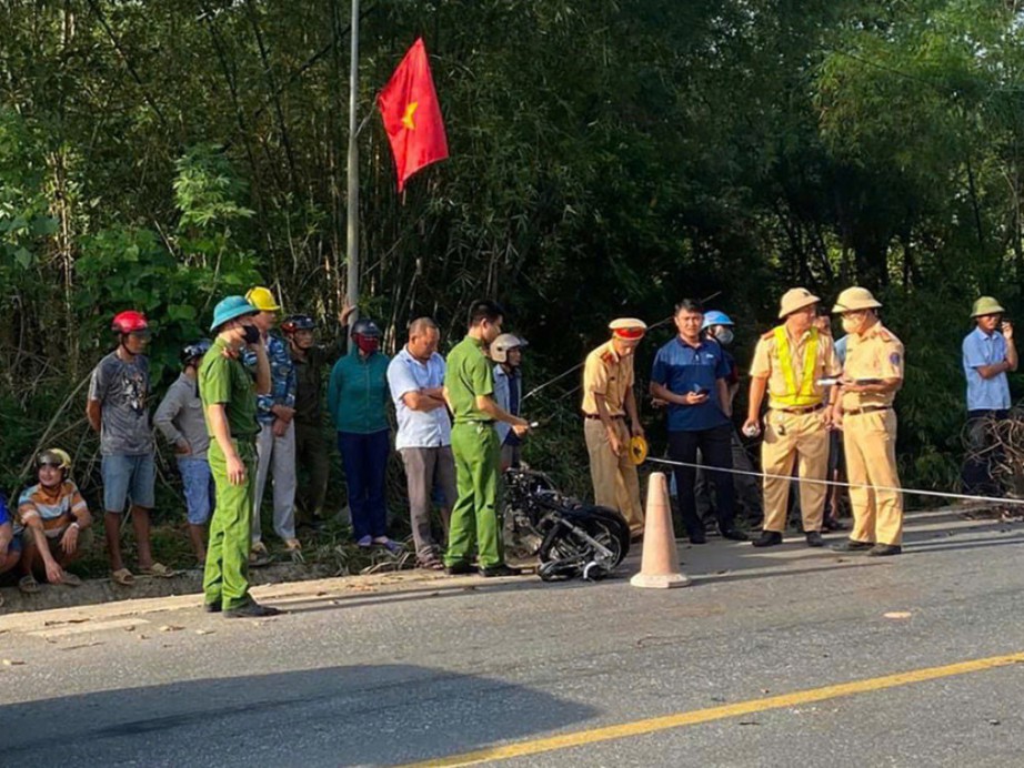 Xác định nguyên nhân ban đầu vụ va chạm giao thông khiến 2 người tử vong- Ảnh 2.