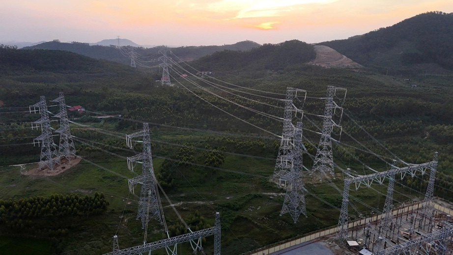 Đóng điện thành công đường dây 500kV Lào Cai - Vĩnh Yên- Ảnh 1.