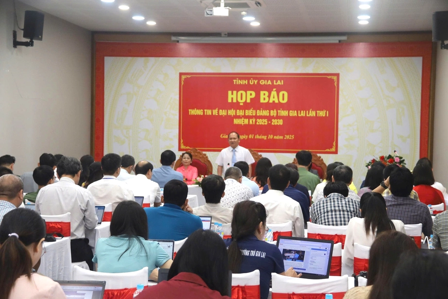 Đại hội Đảng bộ Gia Lai lần thứ I: Xây dựng tỉnh phát triển khá trong cả nước- Ảnh 2.