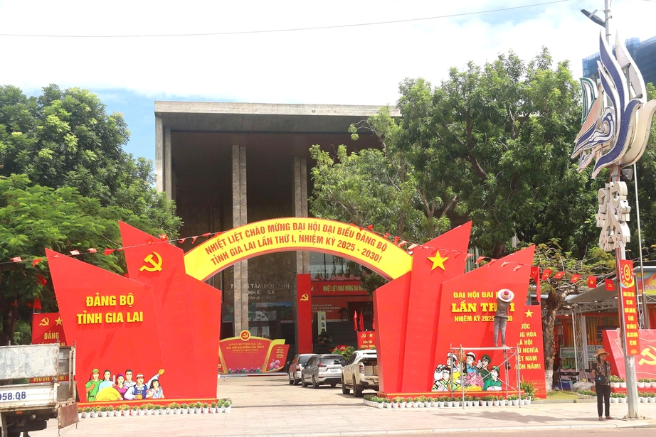 Đại hội Đảng bộ Gia Lai lần thứ I: Xây dựng tỉnh phát triển khá trong cả nước- Ảnh 3.