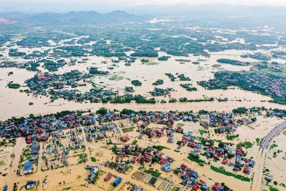 Việt Nam kêu gọi cứu trợ khẩn cấp từ cộng đồng quốc tế- Ảnh 1. Việt Nam kêu gọi cứu trợ khẩn cấp từ cộng đồng quốc tế- Ảnh 1.