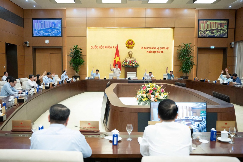 Chốt nâng mức giảm trừ gia cảnh tính thuế thu nhập cá nhân lên 15,5 triệu đồng từ 2026- Ảnh 1. Chốt nâng mức giảm trừ gia cảnh tính thuế thu nhập cá nhân lên 15,5 triệu đồng từ 2026- Ảnh 1.