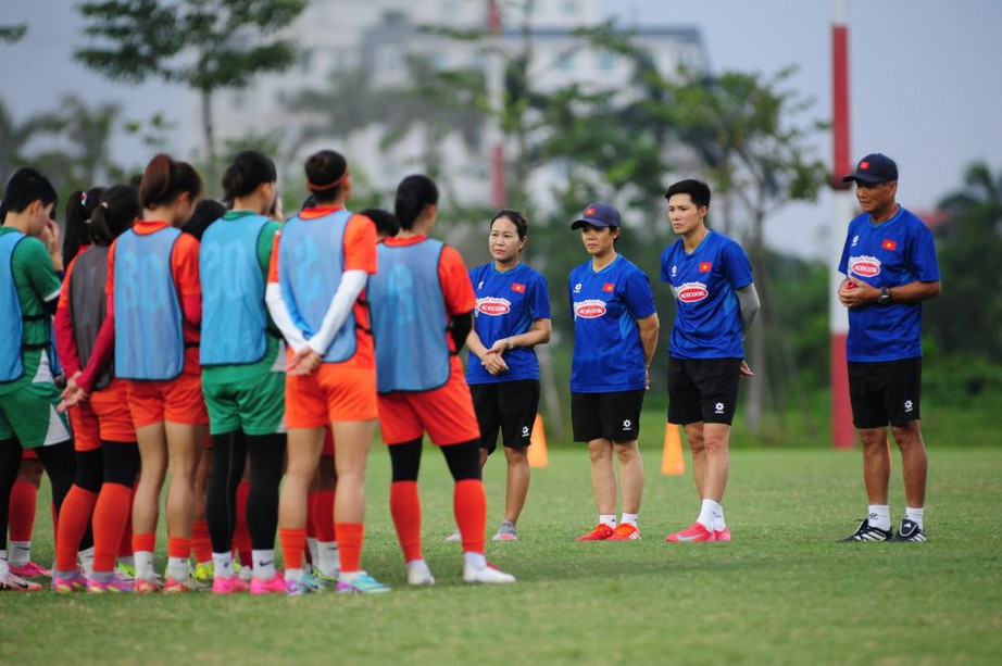 Tuyển nữ Việt Nam hội quân chuẩn bị cho SEA Games 33, vì sao Huỳnh Như vắng mặt?- Ảnh 1. Tuyển nữ Việt Nam hội quân chuẩn bị cho SEA Games 33, vì sao Huỳnh Như vắng mặt?- Ảnh 1.