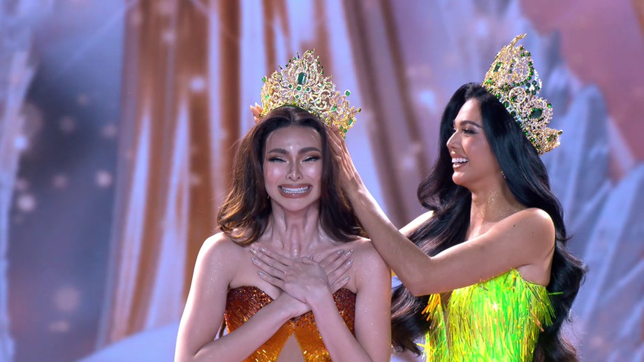 MC nổi tiếng dẫn bản tin giờ vàng đăng quang Miss Grand International 2025- Ảnh 1. MC nổi tiếng dẫn bản tin giờ vàng đăng quang Miss Grand International 2025- Ảnh 1.