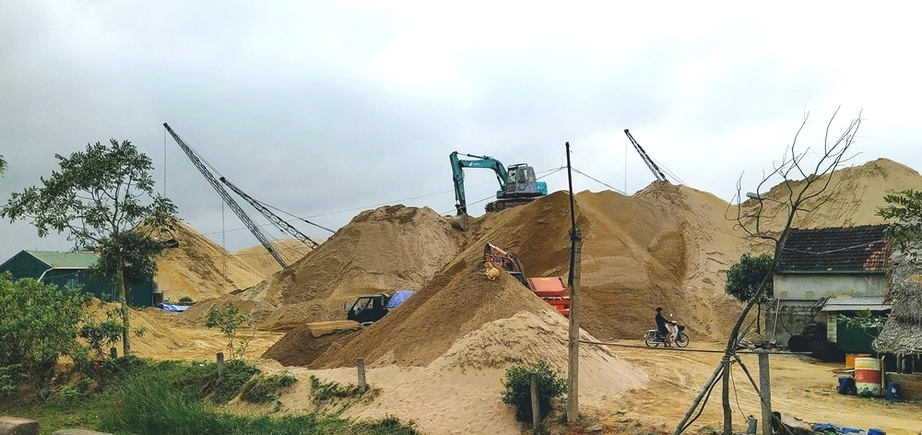 Đảm bảo nguồn cung vật liệu, Hà Tĩnh đạt trên 55% kế hoạch giải ngân vốn đầu tư công- Ảnh 2. Đảm bảo nguồn cung vật liệu, Hà Tĩnh đạt trên 55% kế hoạch giải ngân vốn đầu tư công- Ảnh 2.