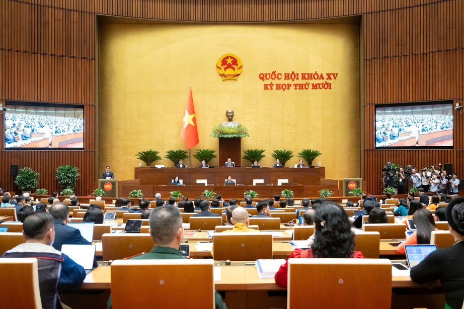 Quốc hội thông qua Nghị quyết bổ sung Phó Thủ tướng Chính phủ- Ảnh 1. Quốc hội thông qua Nghị quyết bổ sung Phó Thủ tướng Chính phủ- Ảnh 1.