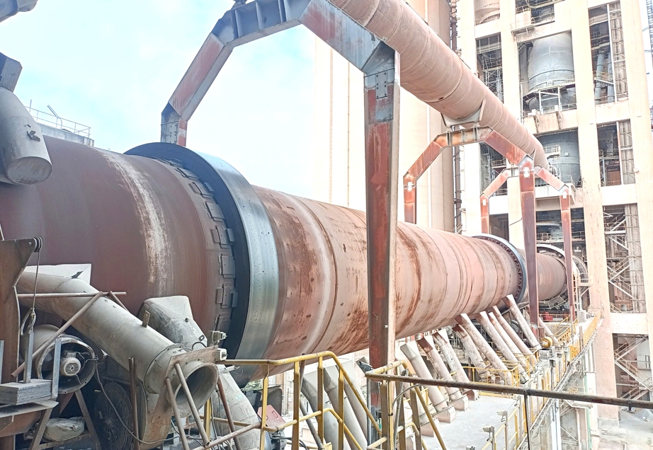 Sáng kiến có giá trị nhất và giúp kỹ sư Lê Anh Dũng vượt qua giới hạn của bản thân là đề tài cải tạo chiều sâu, xử lý nút thắt lò nung.