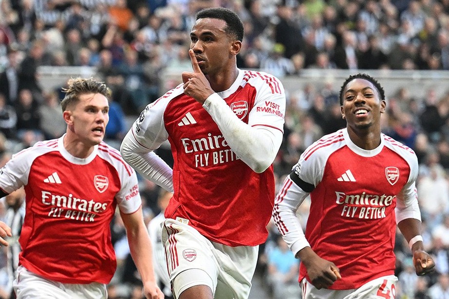 Trực tiếp Ngoại hạng Anh 2025-2026: Arsenal tiếp Crystal Palace, Aston Villa đấu Man City- Ảnh 1.