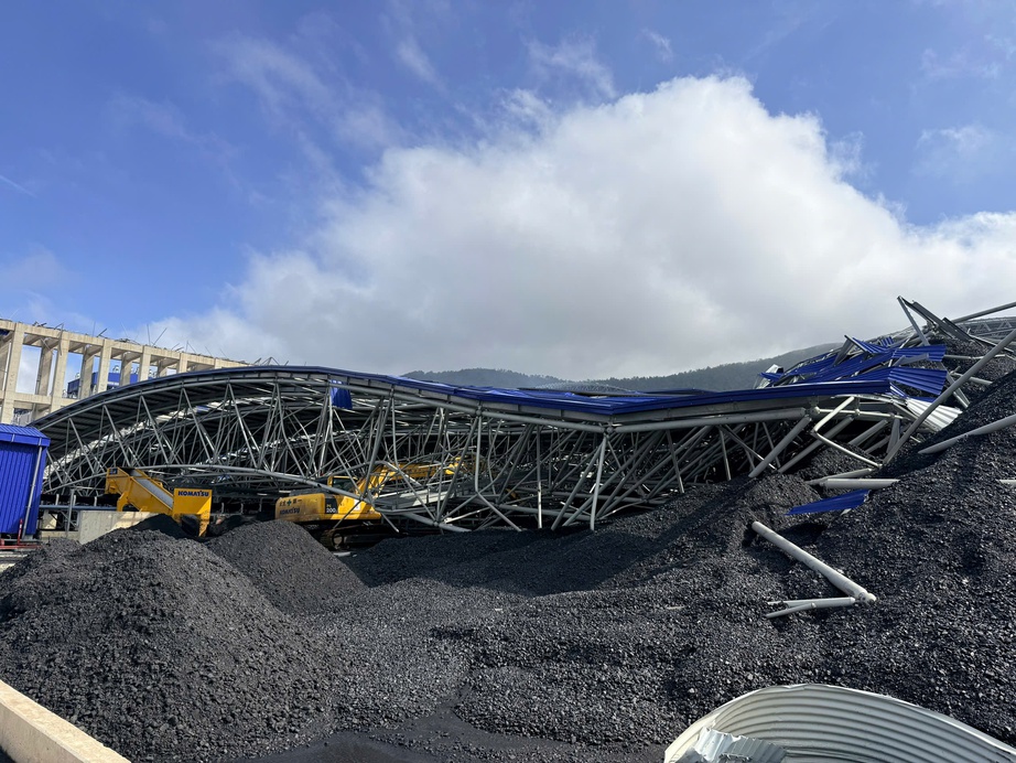 Bảo hiểm bồi thường gần 400 tỷ đồng cho xe cộ, tài sản thiệt hại do bão số 10- Ảnh 2.