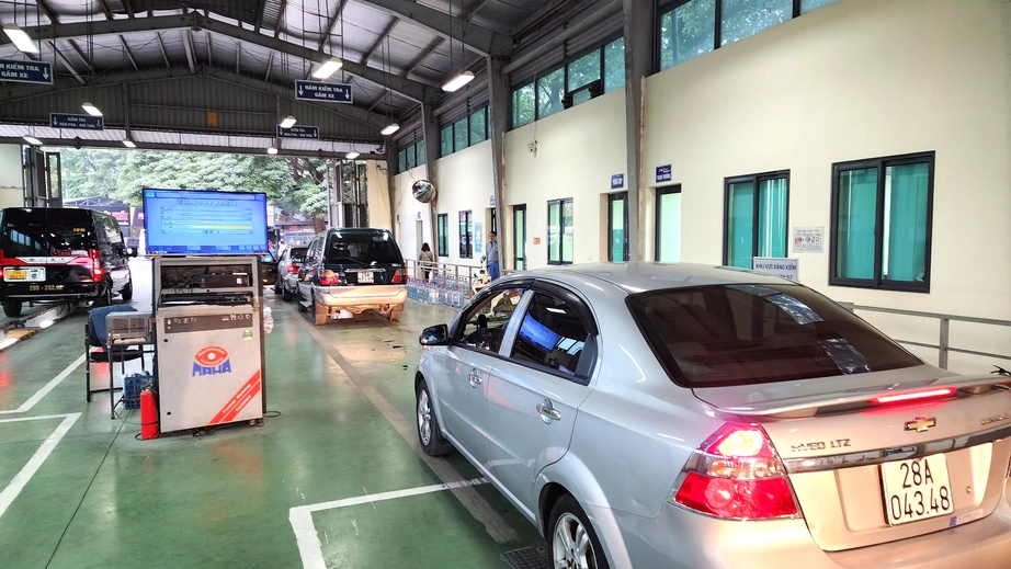 Đề xuất cho phép xuất trình đăng ký xe trên VneiD khi đi đăng kiểm- Ảnh 2. Đề xuất cho phép xuất trình đăng ký xe trên VneiD khi đi đăng kiểm- Ảnh 2.