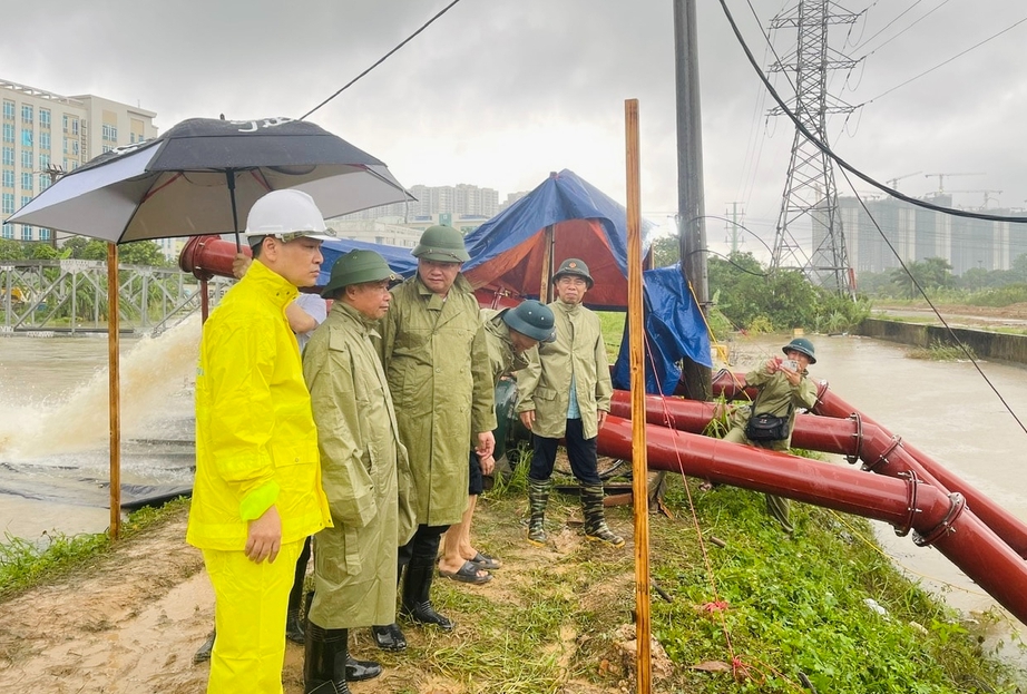 Hà Nội phát lệnh báo động lũ cấp 1 tại 7 xã- Ảnh 1. Hà Nội phát lệnh báo động lũ cấp 1 tại 7 xã- Ảnh 1.