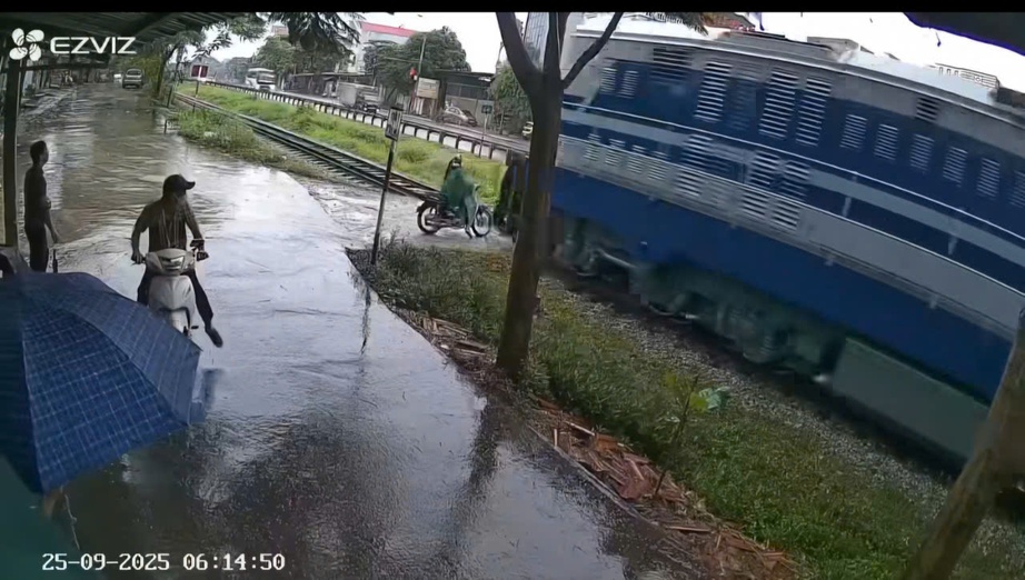 Bắc Ninh: Thực hiện nghiêm Chỉ thị 22 của Chính phủ xóa lối đi tự mở qua đường sắt- Ảnh 1.