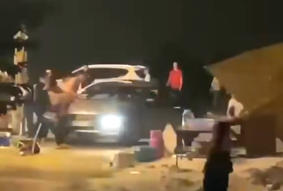 Nghệ An: Người đàn ông lao xe vào đám đông khiến hai người bị thương- Ảnh 1.