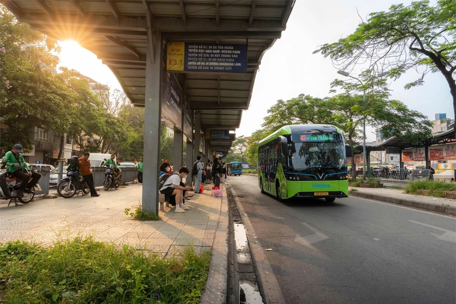 Hà Nội tiếp tục rà soát tổng thể mạng lưới buýt Thủ đô- Ảnh 1.