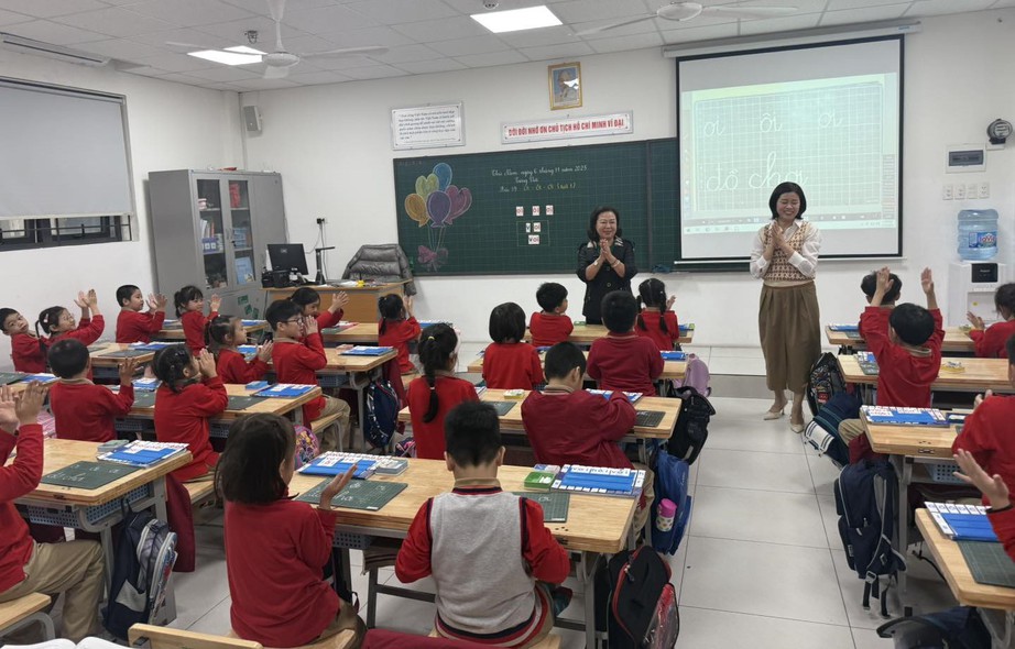 Bộ GD&ĐT: Hệ số lương đặc thù không phá vỡ hệ thống tiền lương- Ảnh 1. Bộ GD&ĐT: Hệ số lương đặc thù không phá vỡ hệ thống tiền lương- Ảnh 1.