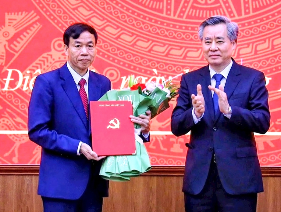 Phó bí thư Tỉnh ủy Điện Biên giữ chức Phó bí thư Tỉnh ủy Lai Châu- Ảnh 2. Phó bí thư Tỉnh ủy Điện Biên giữ chức Phó bí thư Tỉnh ủy Lai Châu- Ảnh 2.