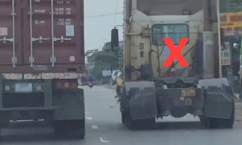 Xử phạt tài xế đầu kéo vi phạm chuyển làn trên quốc lộ 1A qua Đồng Nai- Ảnh 2. Xử phạt tài xế đầu kéo vi phạm chuyển làn trên quốc lộ 1A qua Đồng Nai- Ảnh 2.