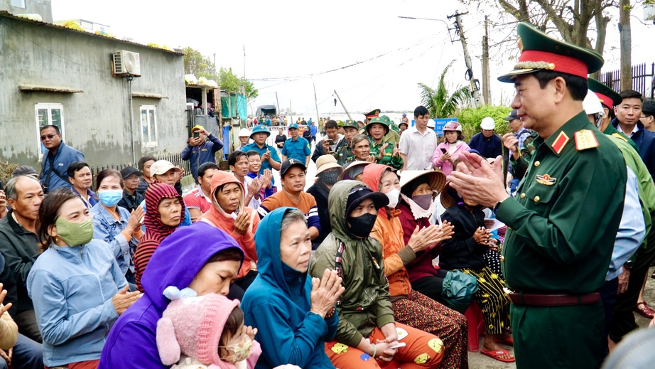Đại tướng Phan Văn Giang: Quân đội luôn sát cánh với nhân dân đến khi ổn định cuộc sống- Ảnh 5.