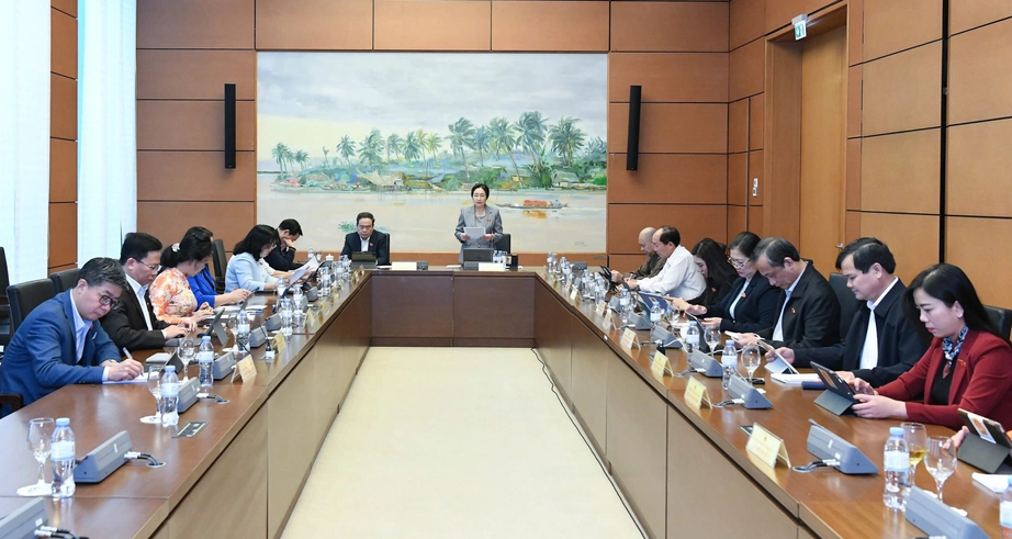 Chủ tịch Quốc hội: Đầu tư phát triển giáo dục phải đi đôi giám sát, tránh thất thoát- Ảnh 2. Chủ tịch Quốc hội: Đầu tư phát triển giáo dục phải đi đôi giám sát, tránh thất thoát- Ảnh 2.