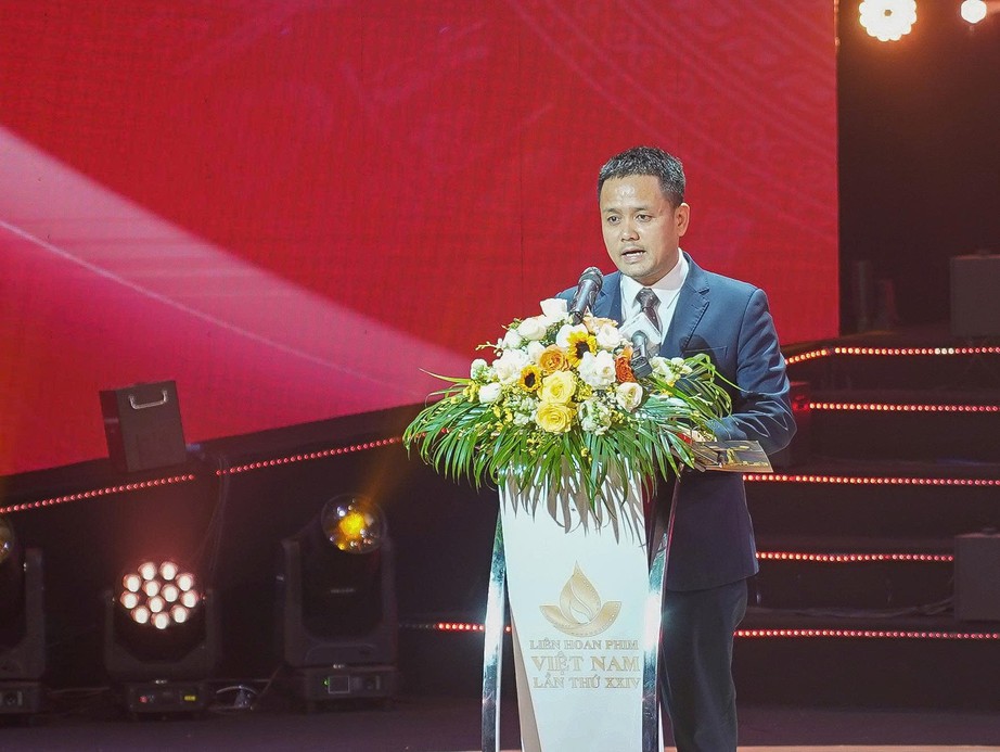 "Mưa đỏ" nhận cơn mưa giải thưởng tại Liên hoan Phim Việt Nam lần thứ 24- Ảnh 1.