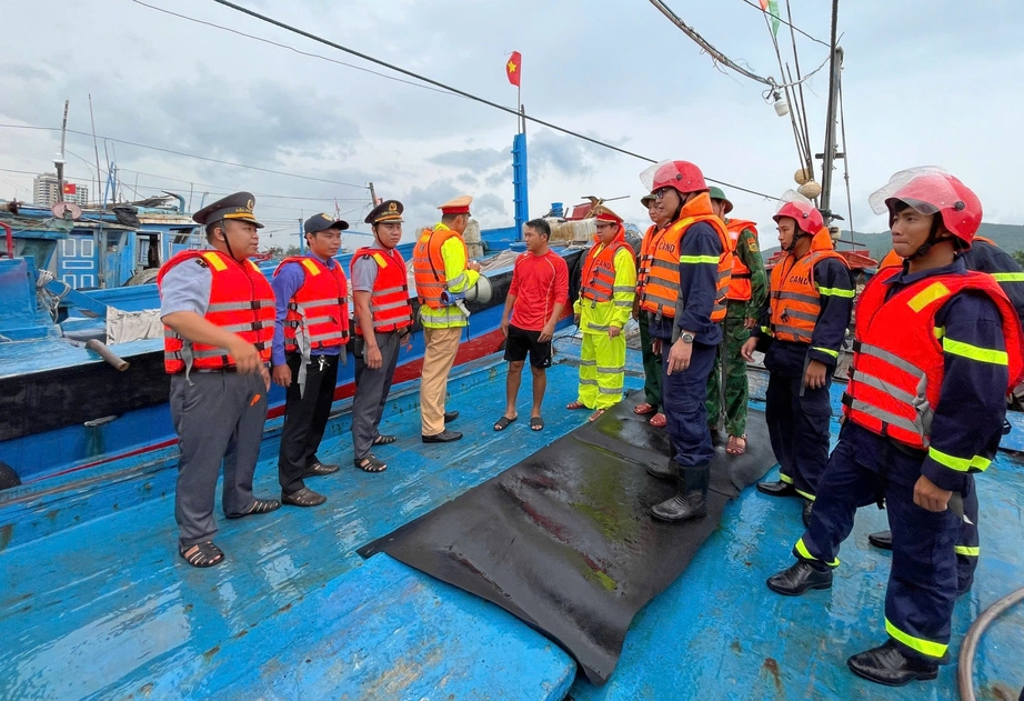 Đà Nẵng: Tuyên truyền vận hành giao thông đường thủy nội địa an toàn, bền vững- Ảnh 2.