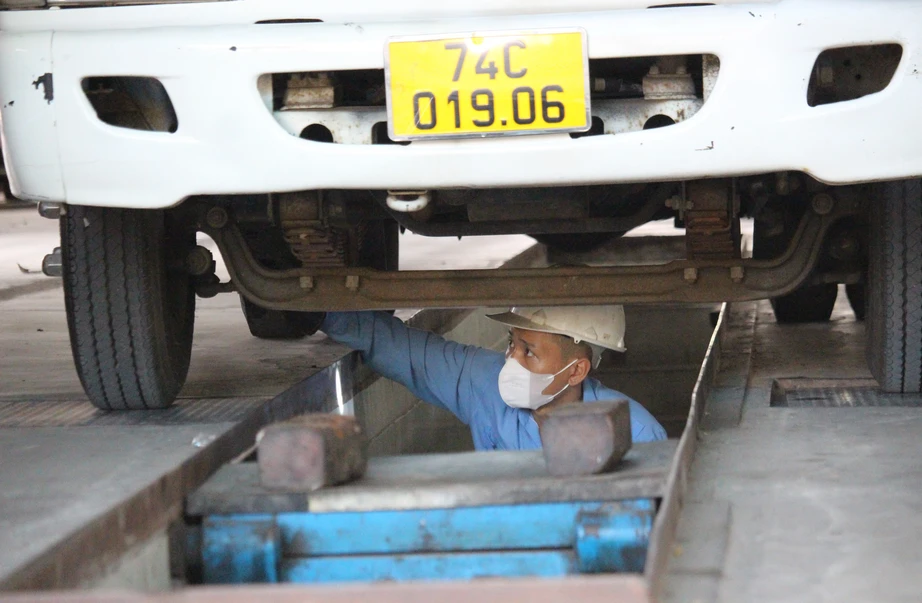 Thông tư 47 tạo thuận lợi cho người dân, nhiều ô tô mới được miễn kiểm định lần đầu- Ảnh 3. Thông tư 47 tạo thuận lợi cho người dân, nhiều ô tô mới được miễn kiểm định lần đầu- Ảnh 3.