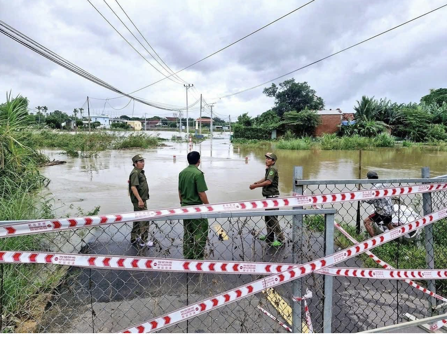 Ứng phó bão số 13: Khánh Hòa thành lập 9 tổ công tác- Ảnh 7. Ứng phó bão số 13: Khánh Hòa thành lập 9 tổ công tác- Ảnh 7.