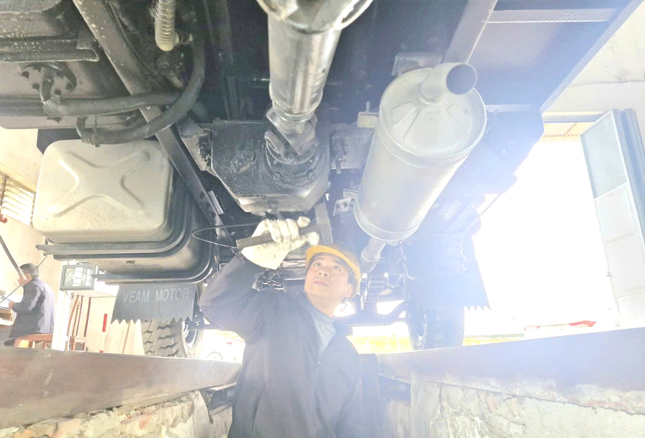 Giám sát chặt chẽ, bảo đảm chất lượng đăng kiểm xe cơ giới tại Bắc Ninh- Ảnh 2. Giám sát chặt chẽ, bảo đảm chất lượng đăng kiểm xe cơ giới tại Bắc Ninh- Ảnh 2.