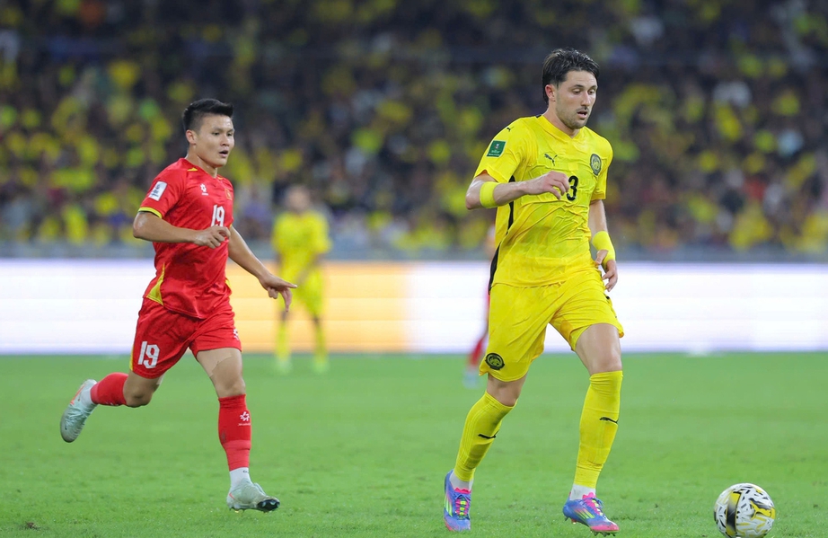 Tuyển Malaysia được “bơm” gần 100 tỷ đồng sau án phạt nặng của FIFA- Ảnh 2. Tuyển Malaysia được “bơm” gần 100 tỷ đồng sau án phạt nặng của FIFA- Ảnh 2.