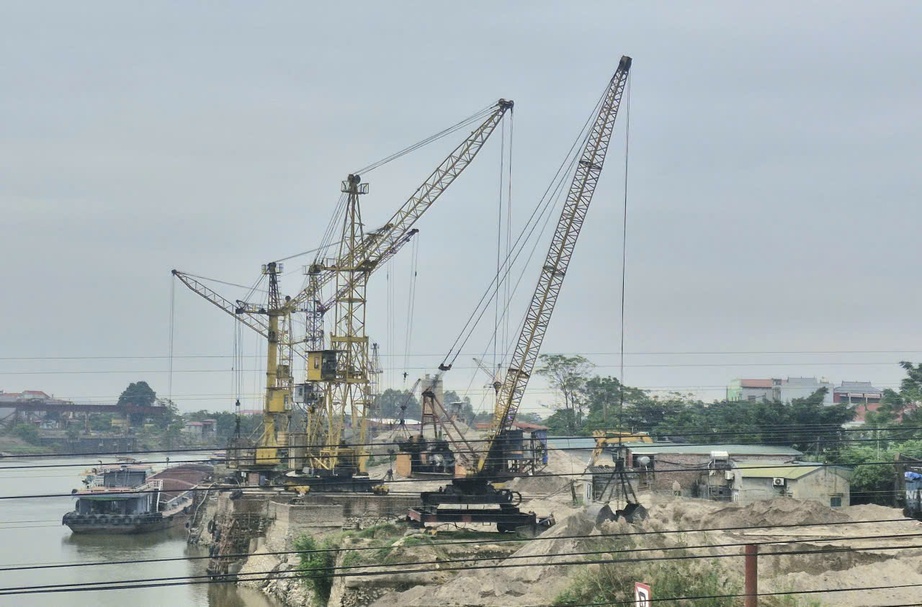 Chính phủ đã phân cấp, vì sao Bắc Ninh vẫn chưa thể cấp phép cho bến thủy nội địa?- Ảnh 2. Chính phủ đã phân cấp, vì sao Bắc Ninh vẫn chưa thể cấp phép cho bến thủy nội địa?- Ảnh 2.