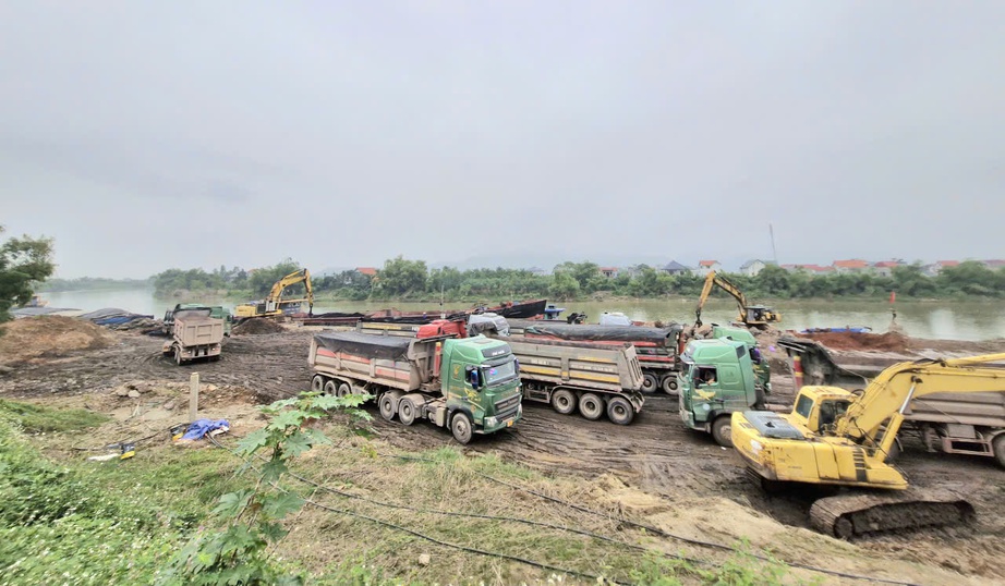 Chính phủ đã phân cấp, vì sao Bắc Ninh vẫn chưa thể cấp phép cho bến thủy nội địa?- Ảnh 3. Chính phủ đã phân cấp, vì sao Bắc Ninh vẫn chưa thể cấp phép cho bến thủy nội địa?- Ảnh 3.