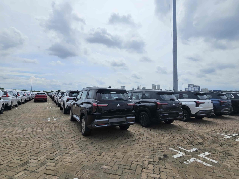 Lô xe Mitsubishi Destinator đầu tiên cập cảng Việt Nam- Ảnh 2.