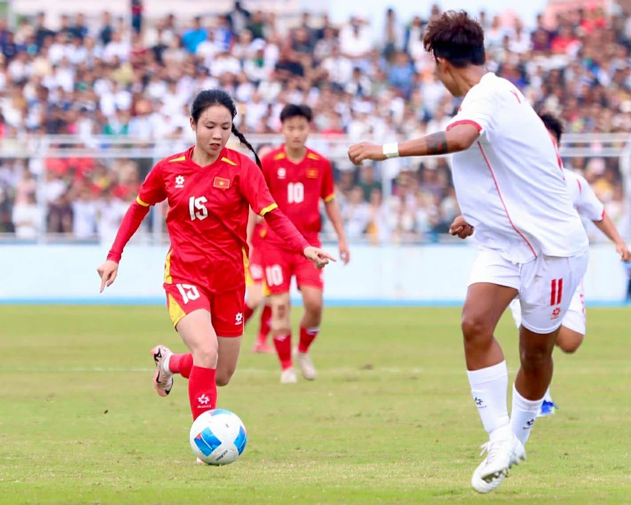 SEA Games 33: Vạn Sự tỏa sáng, đội tuyển nữ Việt Nam thắng nhẹ Myanmar- Ảnh 1. SEA Games 33: Vạn Sự tỏa sáng, đội tuyển nữ Việt Nam thắng nhẹ Myanmar- Ảnh 1.
