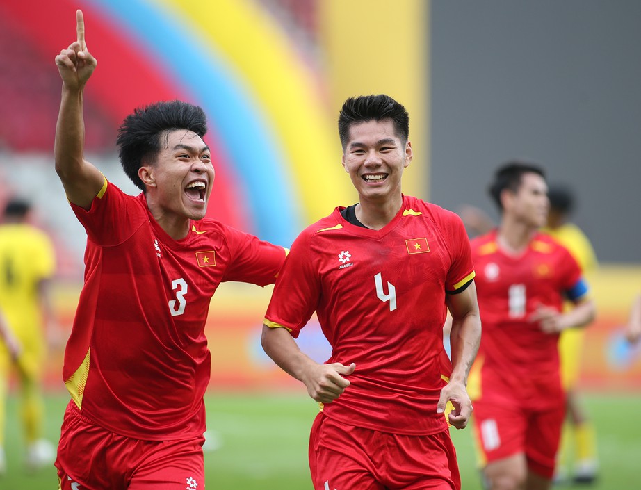 Vào bán kết SEA Games 33, U22 và tuyển nữ Việt Nam được VFF thưởng lớn- Ảnh 1. Vào bán kết SEA Games 33, U22 và tuyển nữ Việt Nam được VFF thưởng lớn- Ảnh 1.