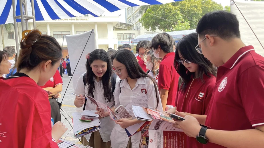 Loạt trường đại học công bố đề án tuyển sinh năm 2026- Ảnh 1. Loạt trường đại học công bố đề án tuyển sinh năm 2026- Ảnh 1.