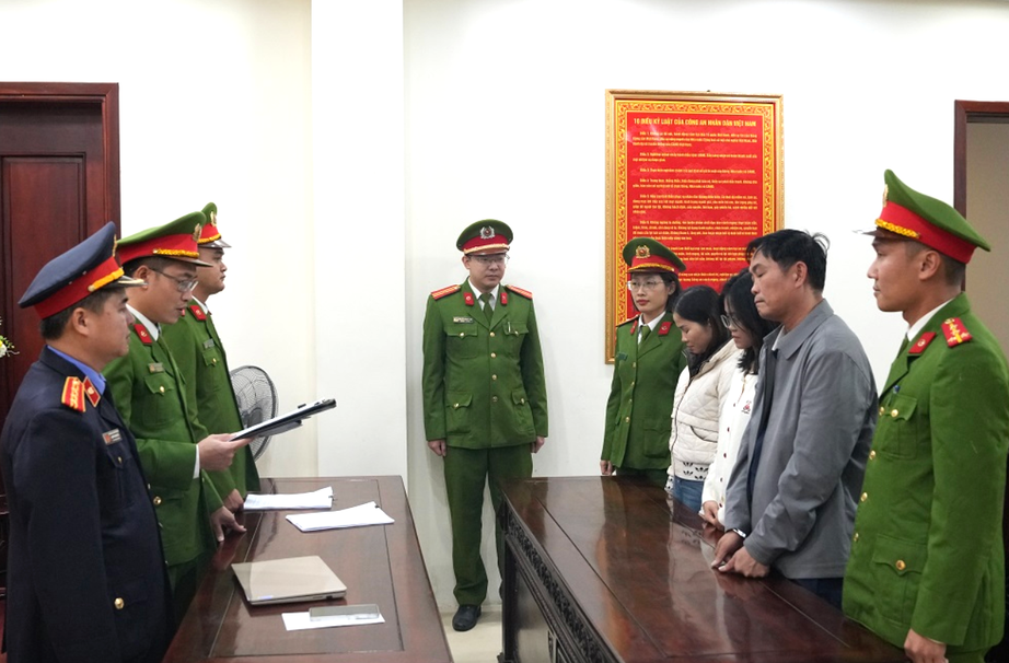 Nghệ An: Khởi tố 6 đối tượng mua b&aacute;n tr&aacute;i ph&eacute;p h&oacute;a đơn- Ảnh 1.