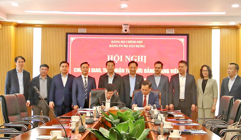 Đảng ủy Bộ X&acirc;y dựng tiếp nhận hai đảng bộ tổng c&ocirc;ng ty VICEM v&agrave; HUD- Ảnh 4.