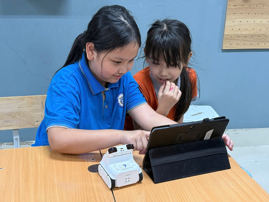 Gi&aacute;o dục tr&iacute; tuệ nh&acirc;n tạo được th&iacute; điểm tại c&aacute;c trường phổ th&ocirc;ng- Ảnh 1.