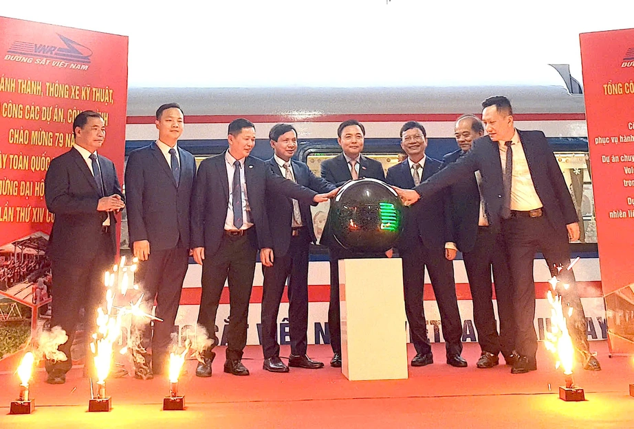Đường sắt khánh thành, đưa vào khai thác hơn 160 toa xe khách nâng cấp hiện đại- Ảnh 1. Đường sắt khánh thành, đưa vào khai thác hơn 160 toa xe khách nâng cấp hiện đại- Ảnh 1.